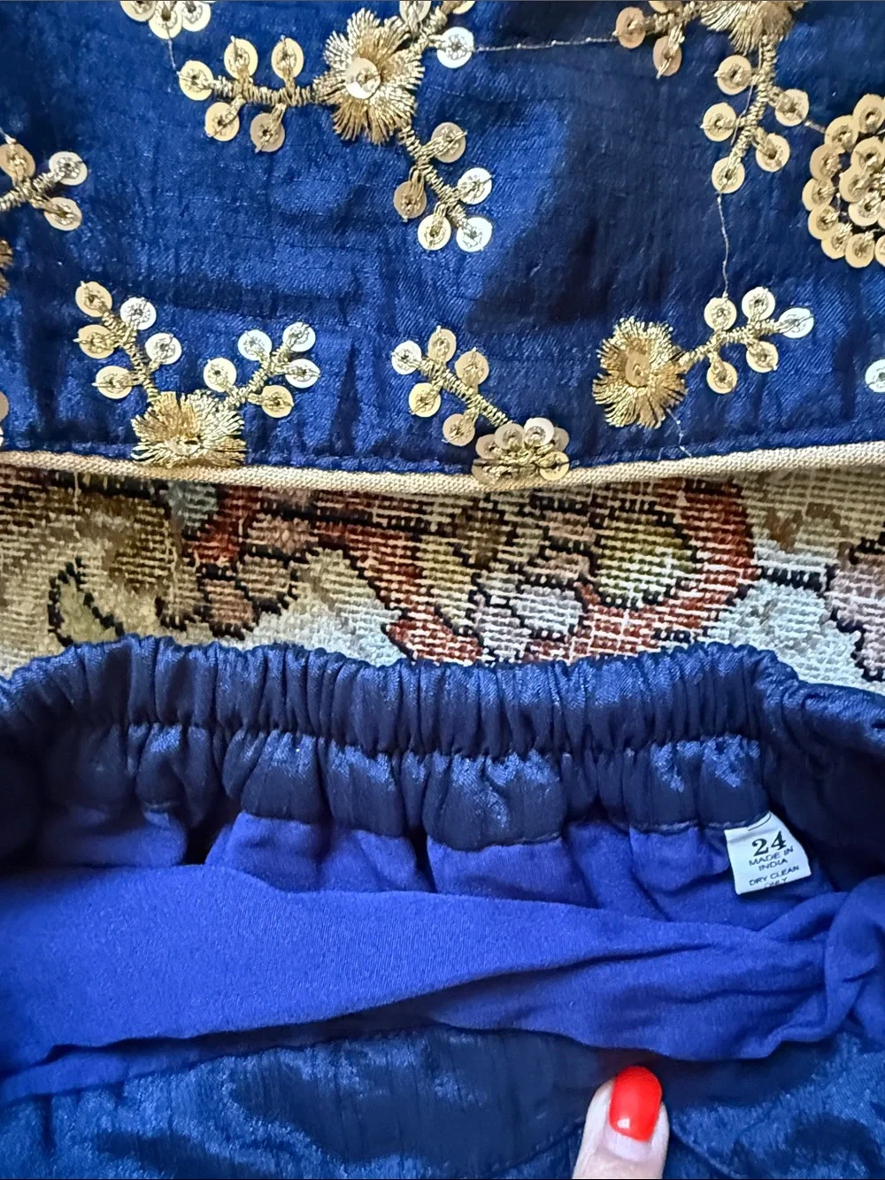 Navy blue embroidered girls 6-8y Indian set 💙💛
